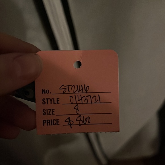 Prom dress - Picture 7 of 7